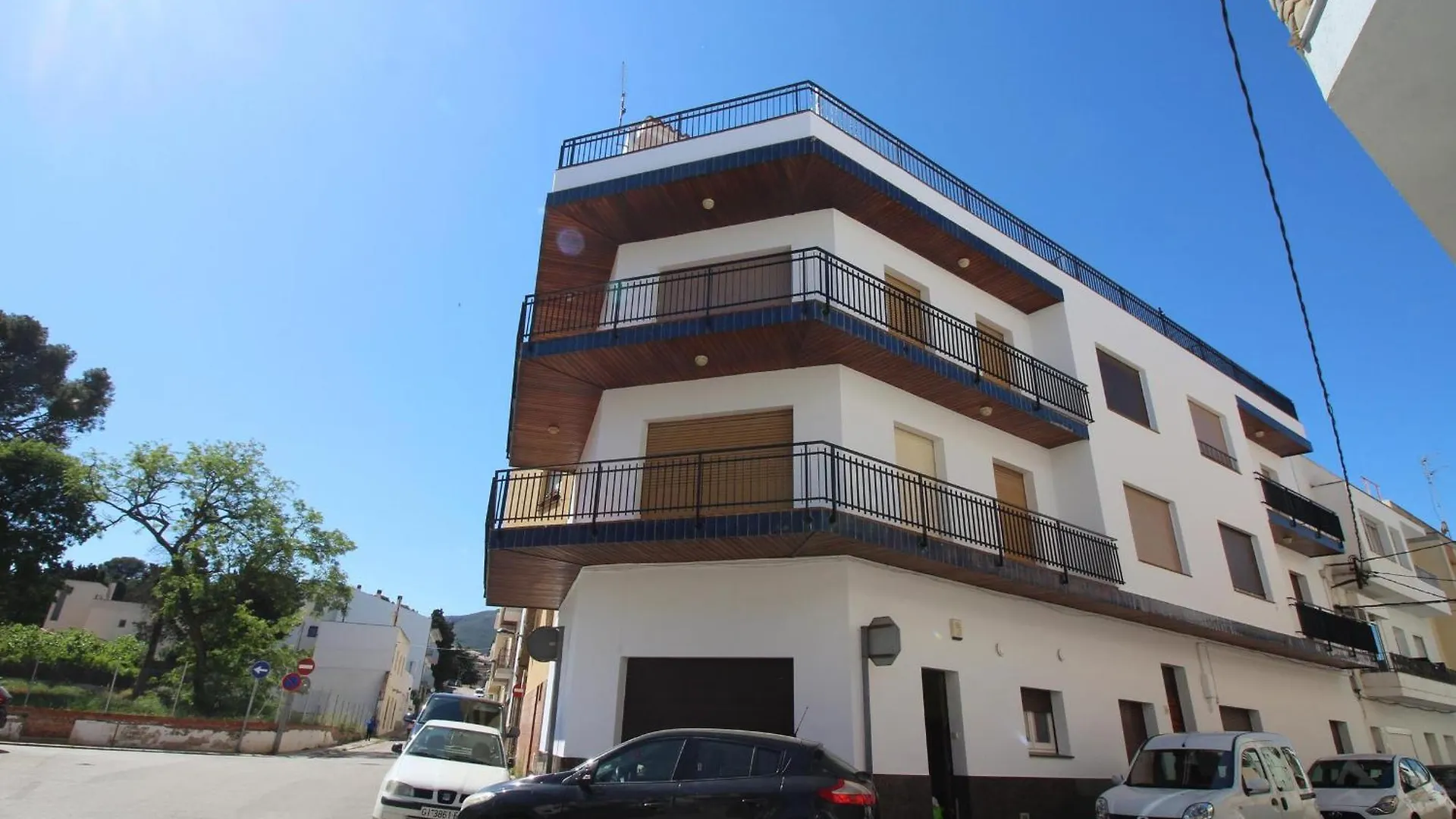 Apartamento Centrico Y Luminoso A 100M De La Playa, Renovado Con Wifi, Balcon Y Lavadora - Es-228-6 Llança Spanje